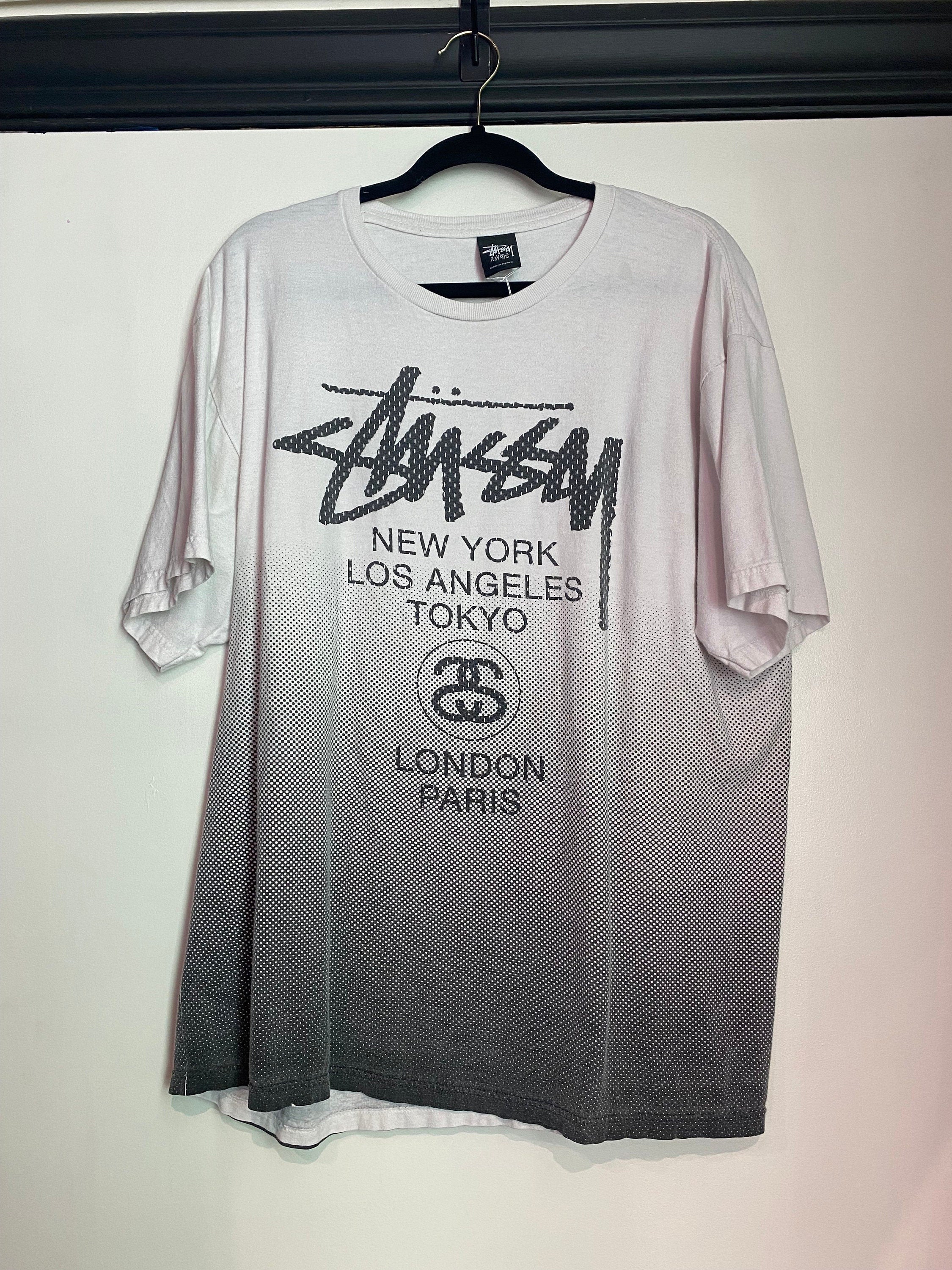 Gradient White and Black Vintage Stüssy Worldwide XL T-Shirt / 80s